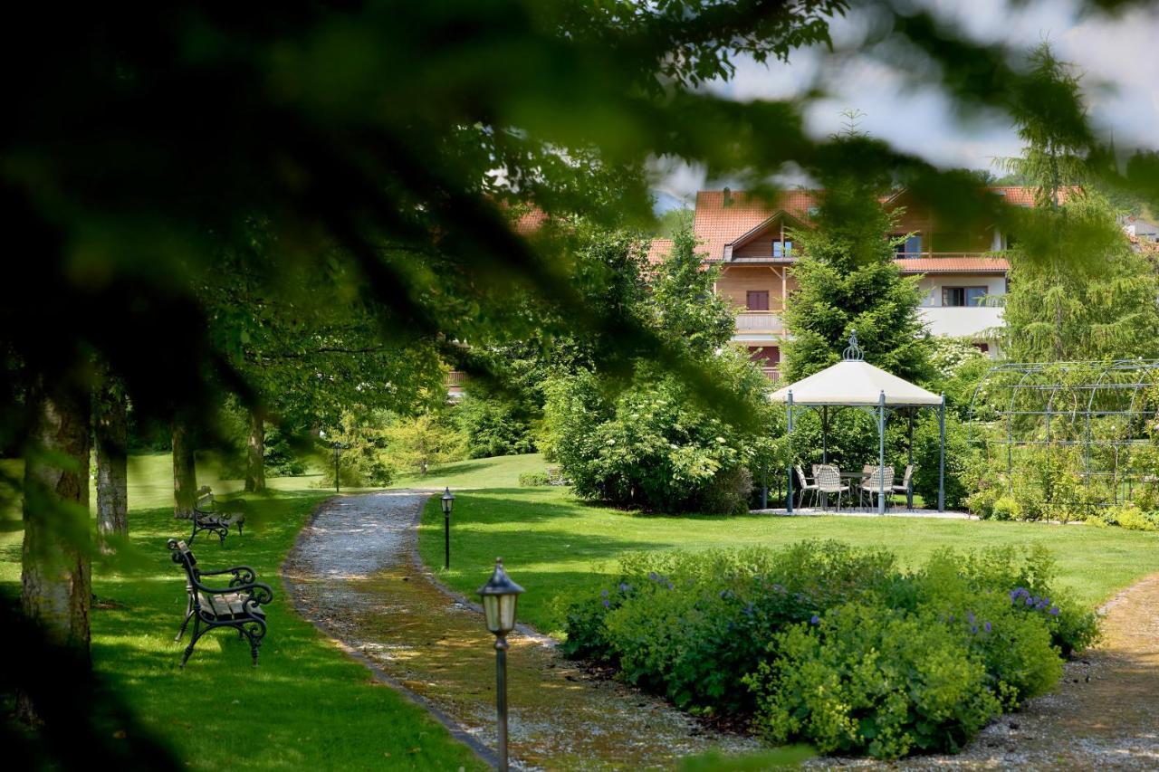 Engels Park Βιπιτένο Εξωτερικό φωτογραφία